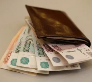 Вступил в силу закон, устанавливающий минимальный размер оплаты труда в 2023 г. в сумме 16 242 рубля в месяц